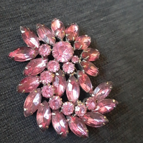 Vintage Pink Rhinestone Pin - Picture 2 of 3